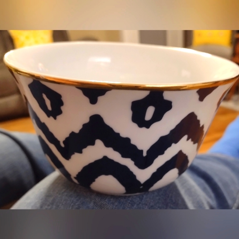 Small Serving Bowl
